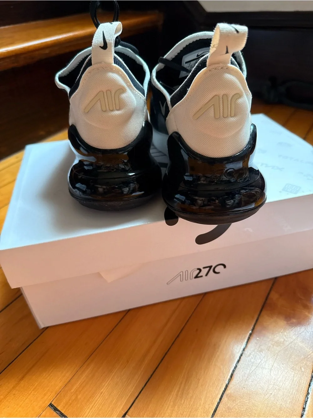 New Nike Air Max 270 Women’s Shoes - Black/LT Bone